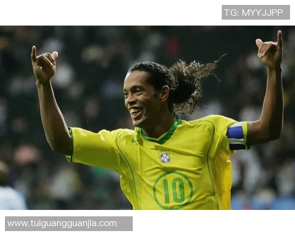 足球传奇之路：从草根到巅峰的伟大球员与历史时刻