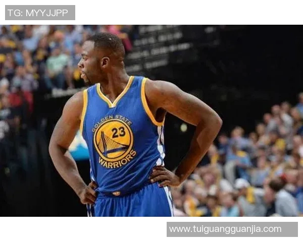 以大前锋为核心构建球队战术体系的创新与发展路径探索