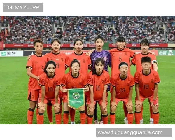 全球顶尖女足球员的风采与成就解析 全球顶尖女足球员的风采与成就解析